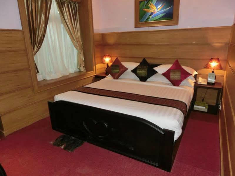 Shwe Kyun Hotel Taunggyi Exterior photo